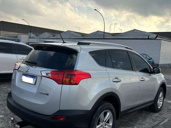 TOYOTA-RAV4-2.0 4X2 16V GASOLINA 4P AUTOMÁTICO TOYOTA-RAV4-2013