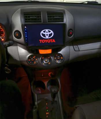 TOYOTA-RAV4-2011