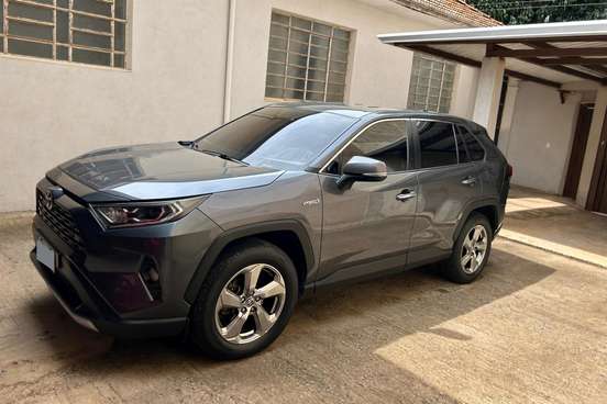TOYOTA-RAV4-2020