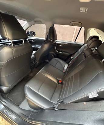 TOYOTA-RAV4-2020