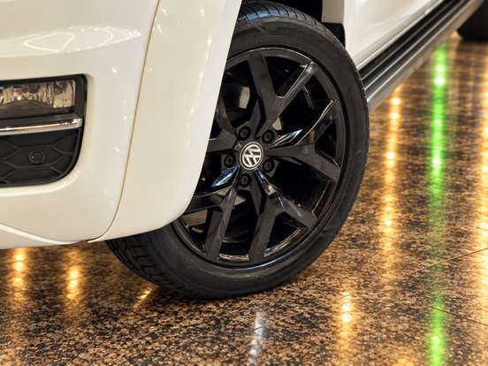 VOLKSWAGEN-AMAROK-2018