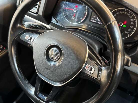 VOLKSWAGEN-AMAROK-2018