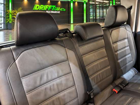 VOLKSWAGEN-AMAROK-2.0 HIGHLINE 4X4 CD 16V TURBO INTERCOOLER DIESEL 4P AUTOMÁTICO VOLKSWAGEN-AMAROK-2018