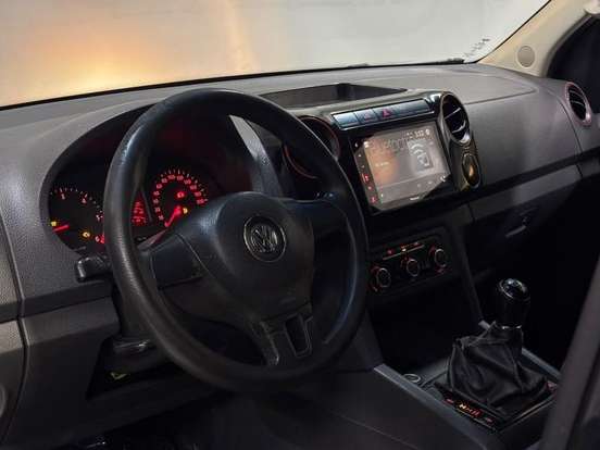 VOLKSWAGEN-AMAROK-2013