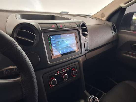 VOLKSWAGEN-AMAROK-2014