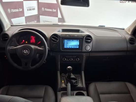 VOLKSWAGEN-AMAROK-2014