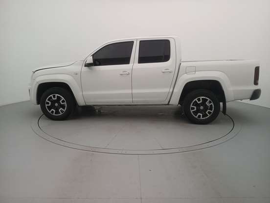 VOLKSWAGEN-AMAROK-2022