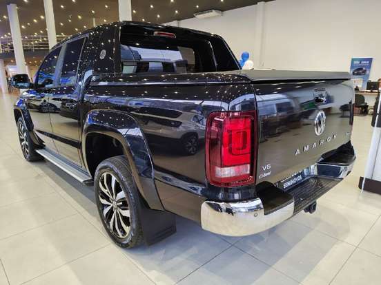 VOLKSWAGEN-AMAROK-2019