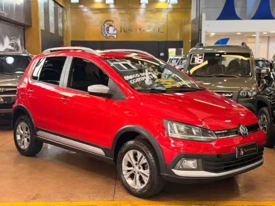 VOLKSWAGEN-CROSSFOX-2016