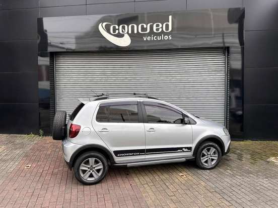 VOLKSWAGEN-CROSSFOX-1.6 MI FLEX 8V 4P MANUAL VOLKSWAGEN-CROSSFOX-2011