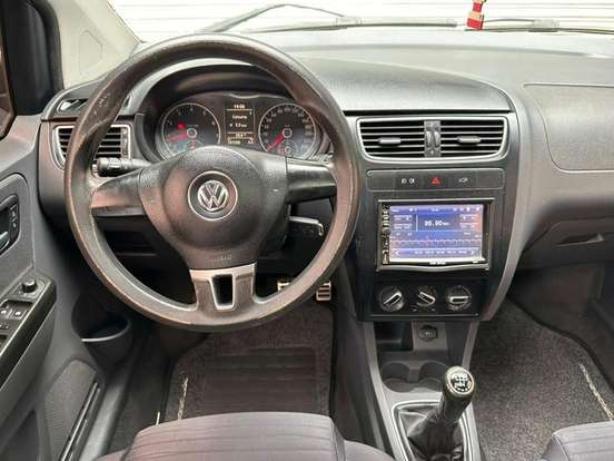 VOLKSWAGEN-CROSSFOX-1.6 MI FLEX 8V 4P MANUAL VOLKSWAGEN-CROSSFOX-2011