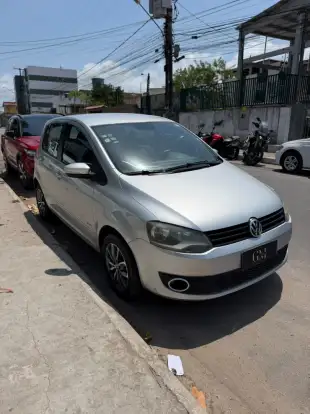 VOLKSWAGEN-FOX-2014