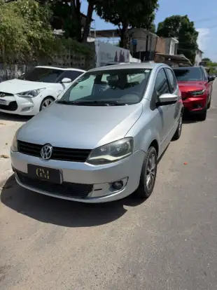 VOLKSWAGEN-FOX-2014