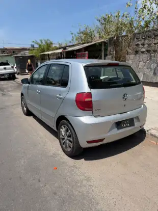 VOLKSWAGEN-FOX-2014