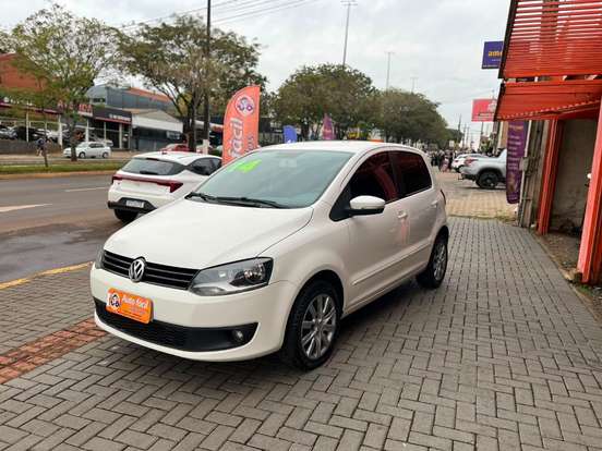 VOLKSWAGEN-FOX-2013