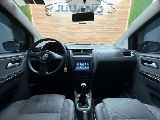VOLKSWAGEN-FOX-2010