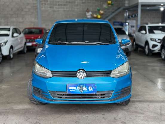 VOLKSWAGEN-FOX-2015