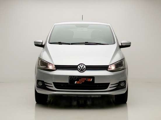 VOLKSWAGEN-FOX-1.0 MPI COMFORTLINE 12V FLEX 4P MANUAL VOLKSWAGEN-FOX-2015