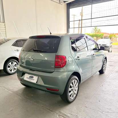 VOLKSWAGEN-FOX-2010