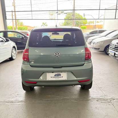 VOLKSWAGEN-FOX-2010