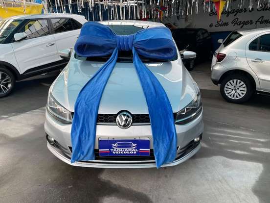 VOLKSWAGEN-FOX-2015