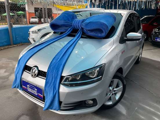 VOLKSWAGEN-FOX-2015