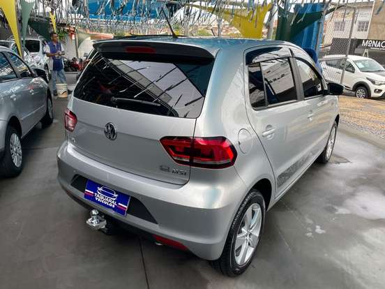 VOLKSWAGEN-FOX-1.6 MI ROCK IN RIO 8V FLEX 4P MANUAL VOLKSWAGEN-FOX-2015