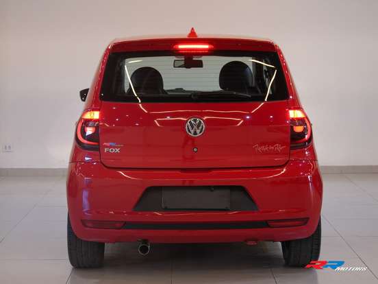 VOLKSWAGEN-FOX-2013
