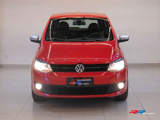 VOLKSWAGEN-FOX-1.6 MI ROCK IN RIO 8V FLEX 4P MANUAL VOLKSWAGEN-FOX-2013