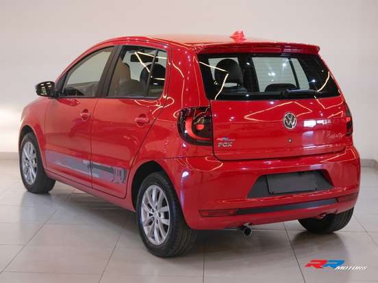 VOLKSWAGEN-FOX-1.6 MI ROCK IN RIO 8V FLEX 4P MANUAL VOLKSWAGEN-FOX-2013