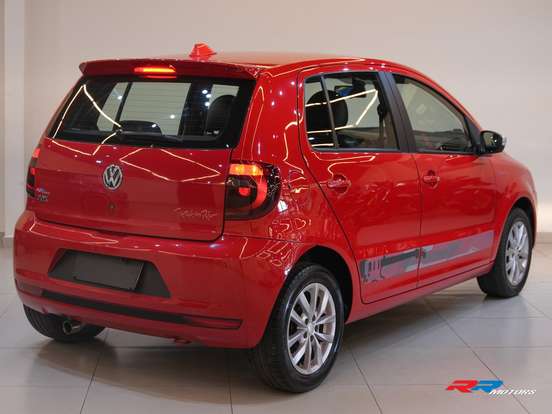 VOLKSWAGEN-FOX-1.6 MI ROCK IN RIO 8V FLEX 4P MANUAL VOLKSWAGEN-FOX-2013