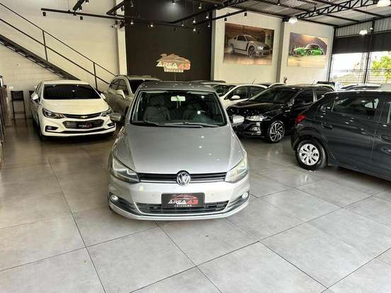 VOLKSWAGEN-FOX-1.6 MSI COMFORTLINE 8V FLEX 4P MANUAL VOLKSWAGEN-FOX-2015