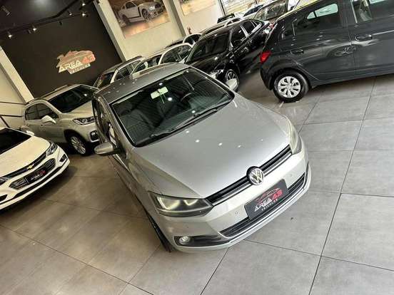 VOLKSWAGEN-FOX-1.6 MSI COMFORTLINE 8V FLEX 4P MANUAL VOLKSWAGEN-FOX-2015