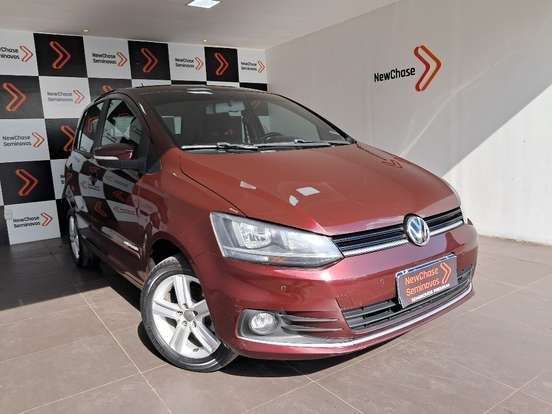 VOLKSWAGEN-FOX-2016