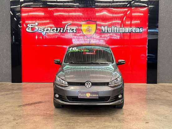 VOLKSWAGEN-FOX-2015