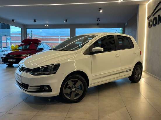 VOLKSWAGEN-FOX-2019