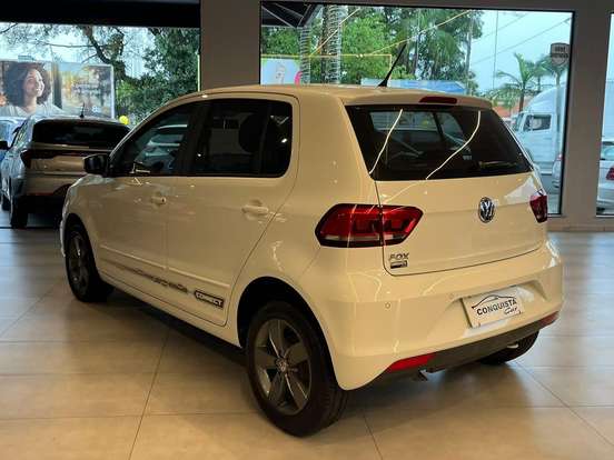 VOLKSWAGEN-FOX-2019
