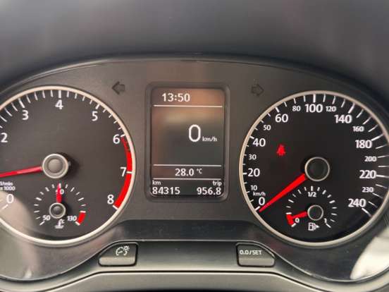 VOLKSWAGEN-FOX-2020