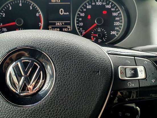VOLKSWAGEN-FOX-2021