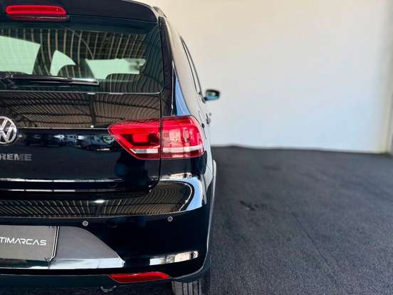 VOLKSWAGEN-FOX-1.6 MSI TOTAL FLEX XTREME 4P MANUAL VOLKSWAGEN-FOX-2017