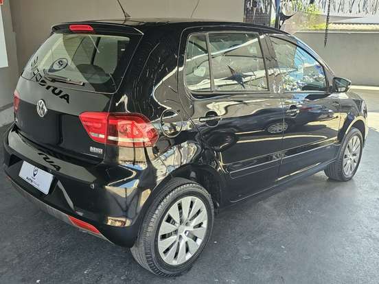 VOLKSWAGEN-FOX-1.6 MSI TRENDLINE 8V FLEX 4P MANUAL VOLKSWAGEN-FOX-2016