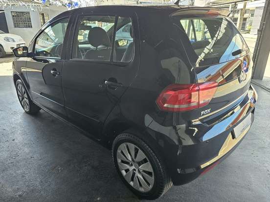 VOLKSWAGEN-FOX-1.6 MSI TRENDLINE 8V FLEX 4P MANUAL VOLKSWAGEN-FOX-2016