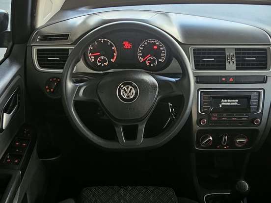 VOLKSWAGEN-FOX-1.6 MSI TRENDLINE 8V FLEX 4P MANUAL VOLKSWAGEN-FOX-2016