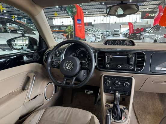 VOLKSWAGEN-FUSCA-2012