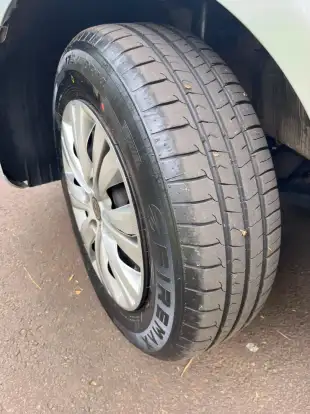 VOLKSWAGEN-GOL-2009