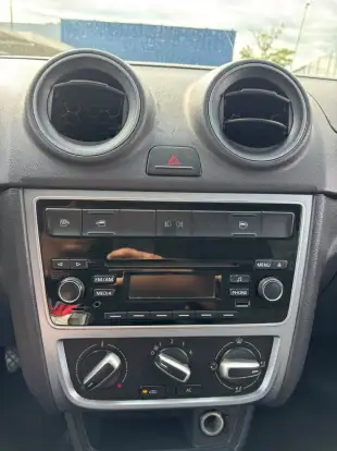 VOLKSWAGEN-GOL-2014