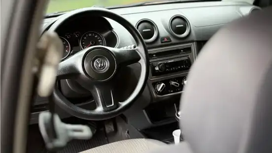 VOLKSWAGEN-GOL-2013