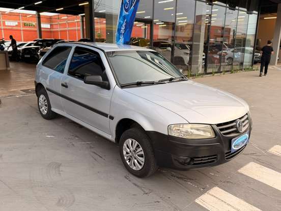 VOLKSWAGEN-GOL-2005