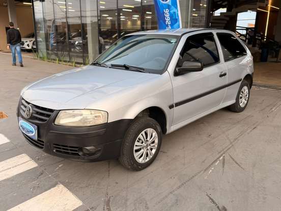 VOLKSWAGEN-GOL-2005