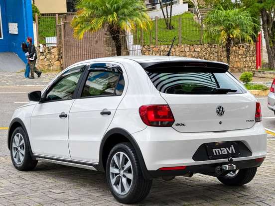 VOLKSWAGEN-GOL-2014
